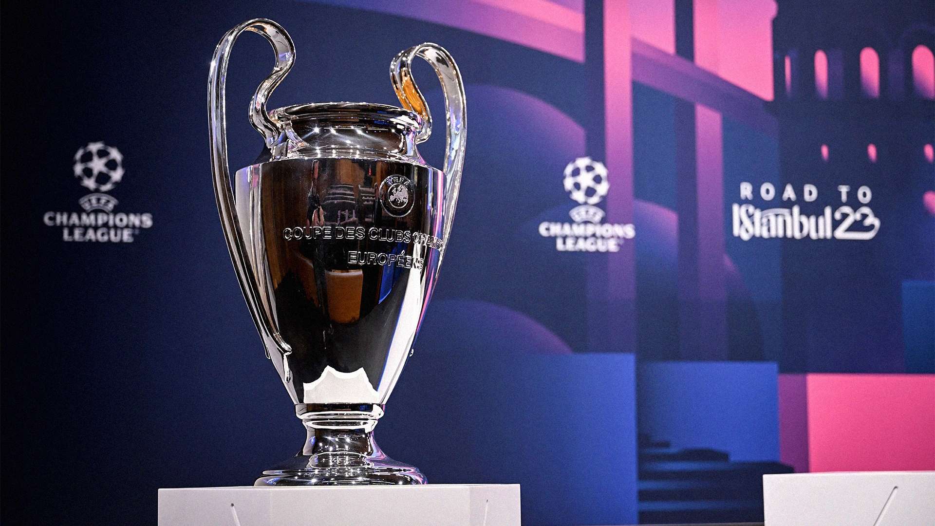 دوري أبطال أوروبا: قرعة دور المجموعات تضع مواجهات نارية