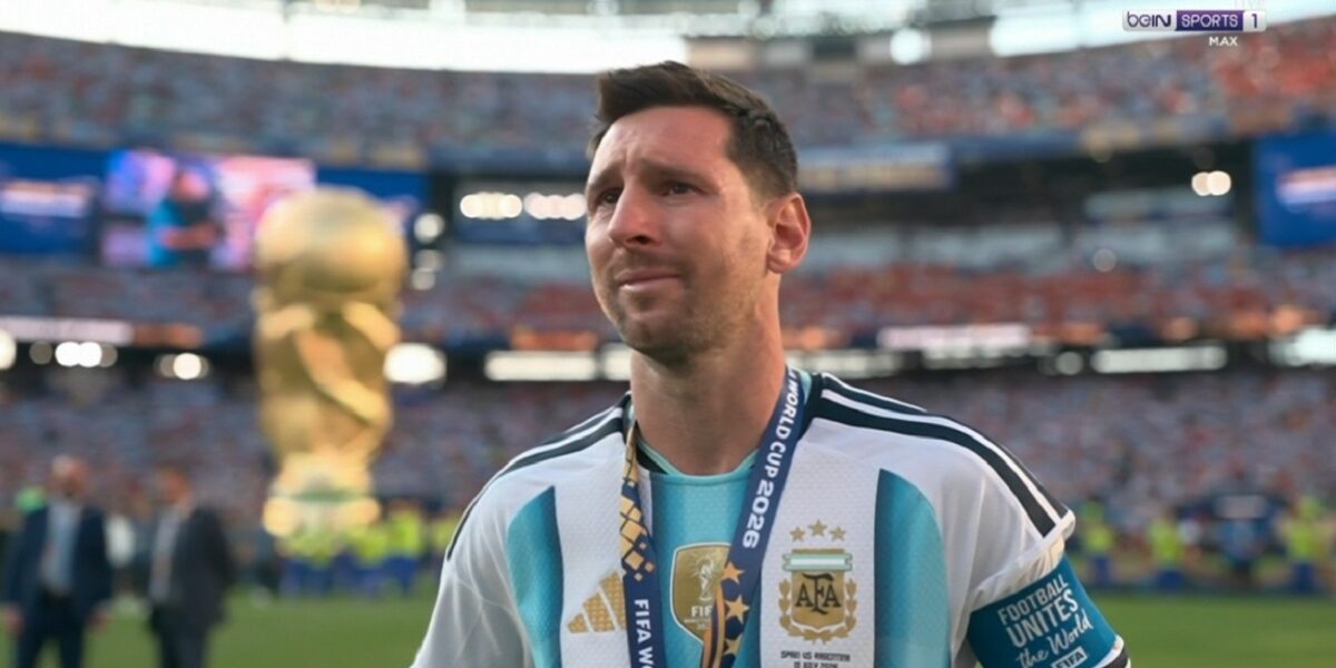 بكاء ميسي بعد الخساره امام اسبانيا في نهائي كأس العالم
